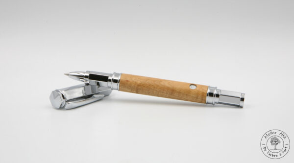 AtelierAHA-STY1250-Stylo-roller-artisanal-en-bois-de-prunier-francais-ouvert